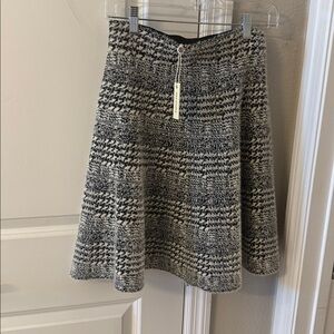 Max Studio Monochrome Houndstooth Skirt